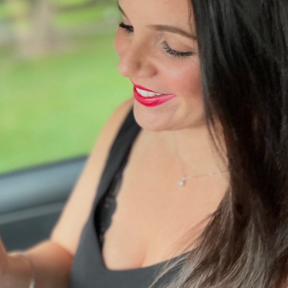 Meet your Posher, Victoria